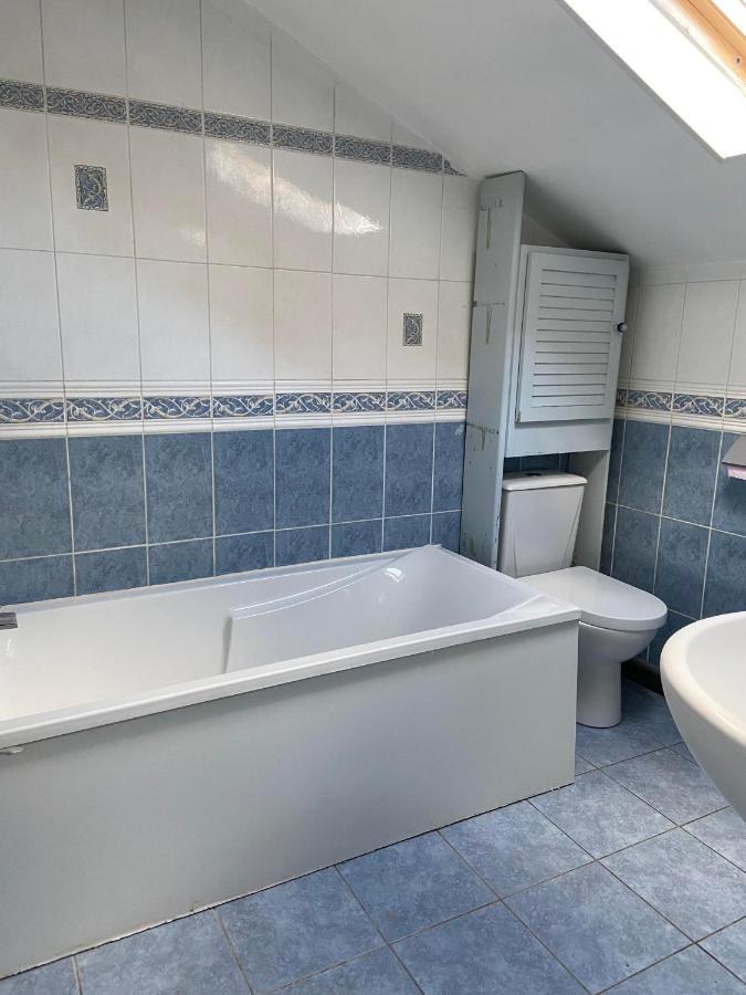 Maison Au Calme A L'Oree Du Bois. Acces A13-A14 Orgeval  Eksteriør billede